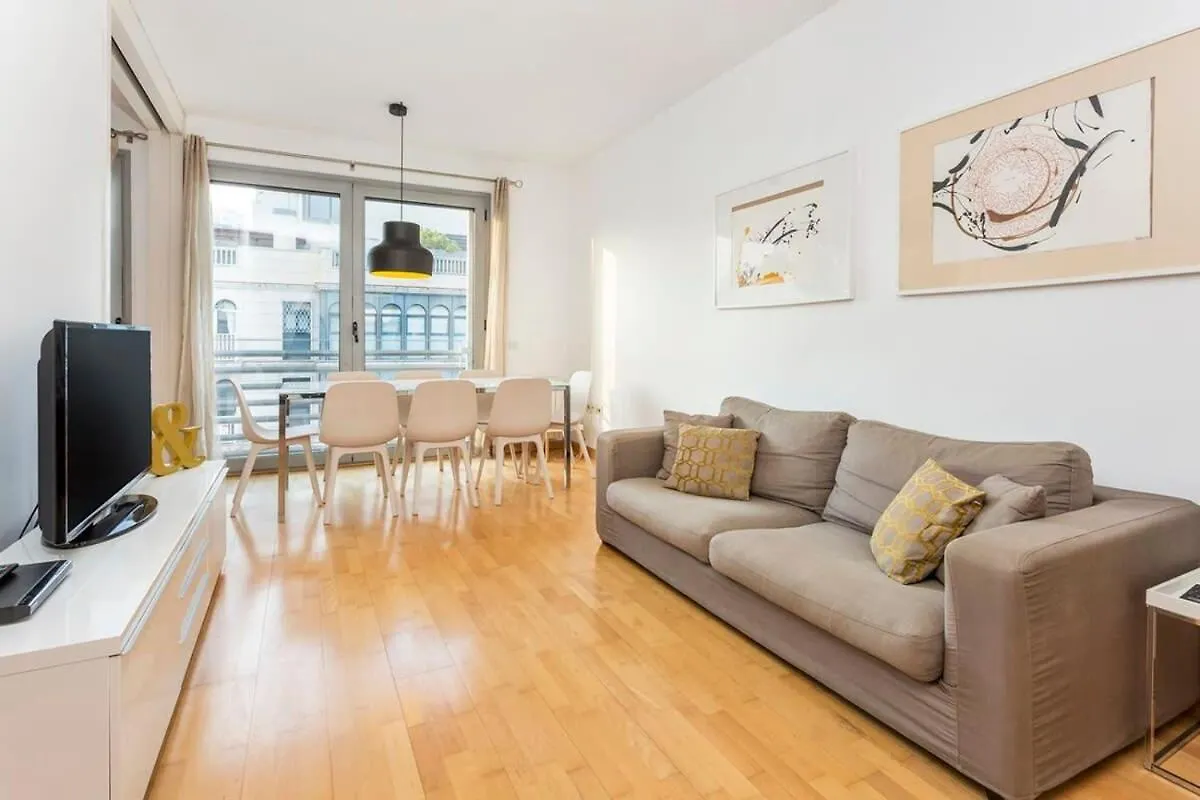 Apartament Spacious And Elegant 4 Bedroom With Private Terrace Barcelona