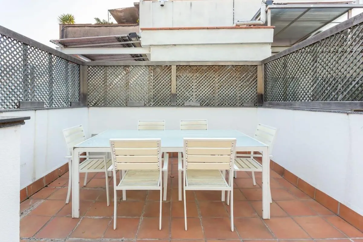 Spacious And Elegant 4 Bedroom With Private Terrace Barcelona 0*,  Hiszpania