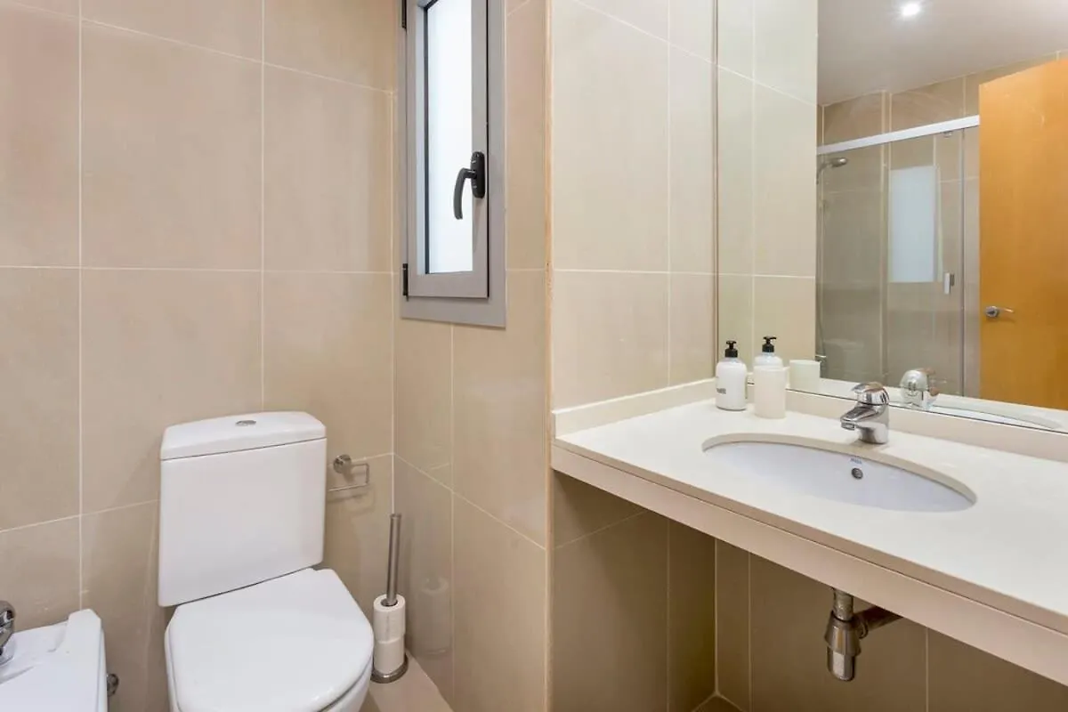 Apartament Spacious And Elegant 4 Bedroom With Private Terrace Barcelona